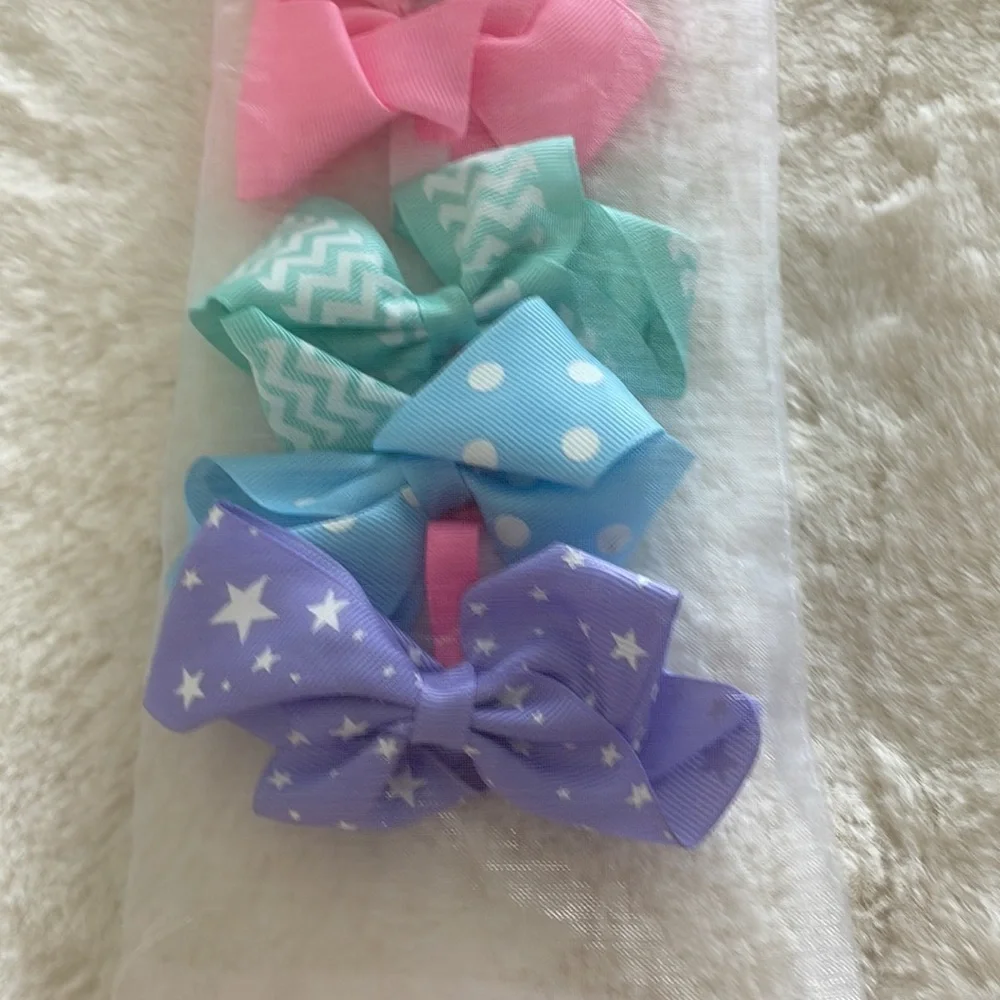 Pack of girls hair clips
